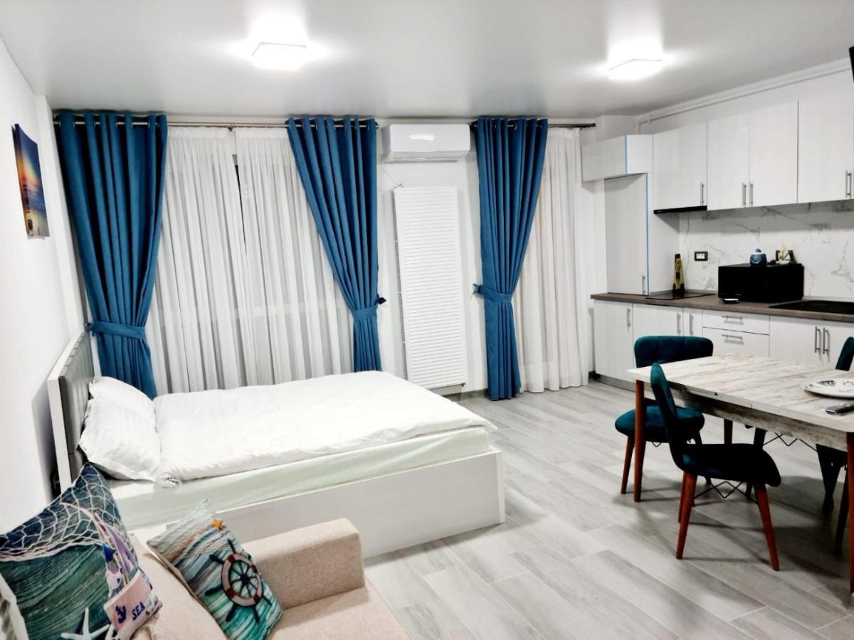 Senaqua Studio By Alezzi